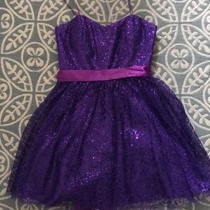 Purple Party Dress!! (Size: 5/6)